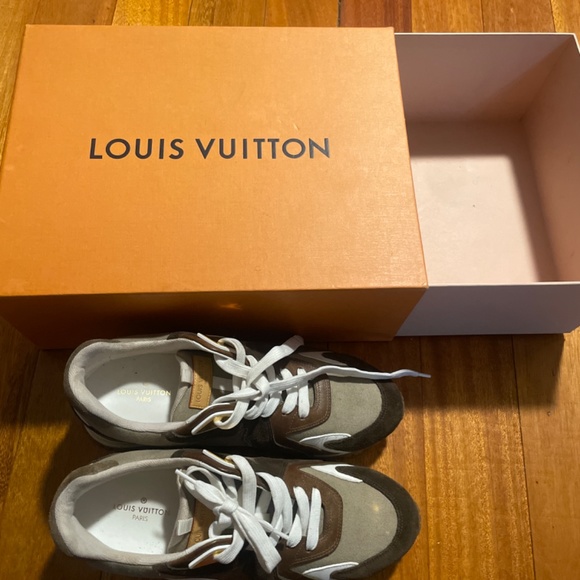 Louis Vuitton Run Away - Picture 5 of 5